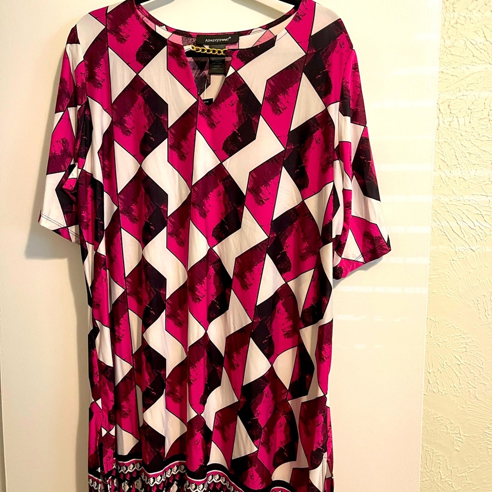 Women’s Short sleeve print shirt.